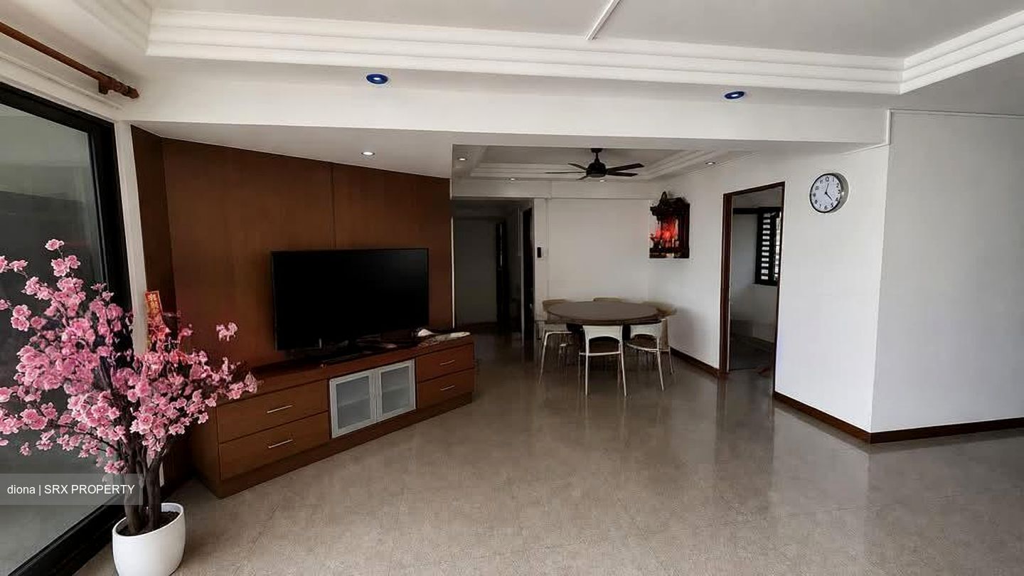 Blk 647 Woodlands Ring Road (Woodlands), HDB Executive #557982751